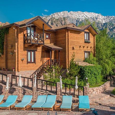 Boutigue Hotel Nebesa Chimgan Eksteriør bilde