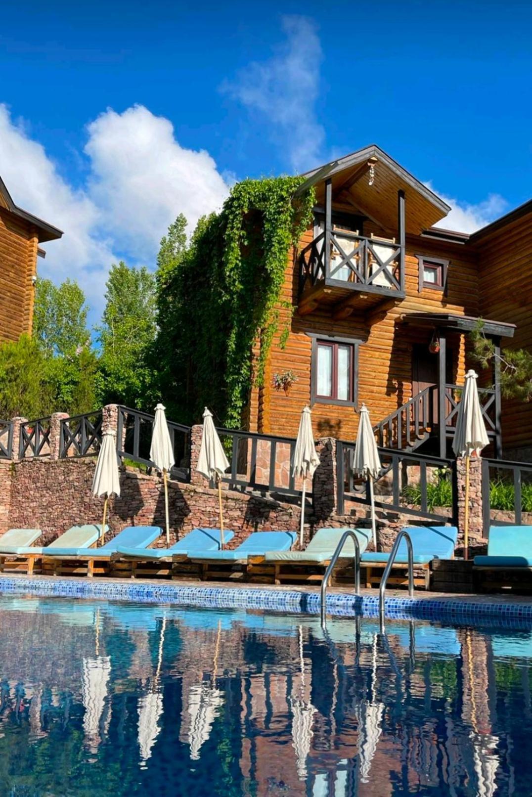 Boutigue Hotel Nebesa Chimgan Eksteriør bilde